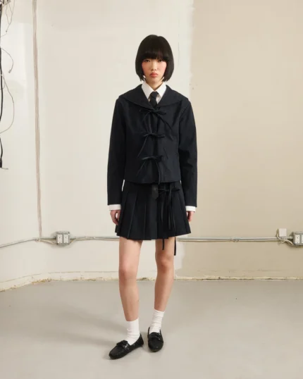 BLACK UNIFORM APRON SKIRT